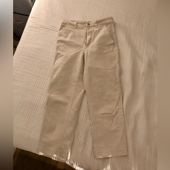 Everlane khaki cropped straight pant. High waisted. Size 8. - Picture 2 of 5